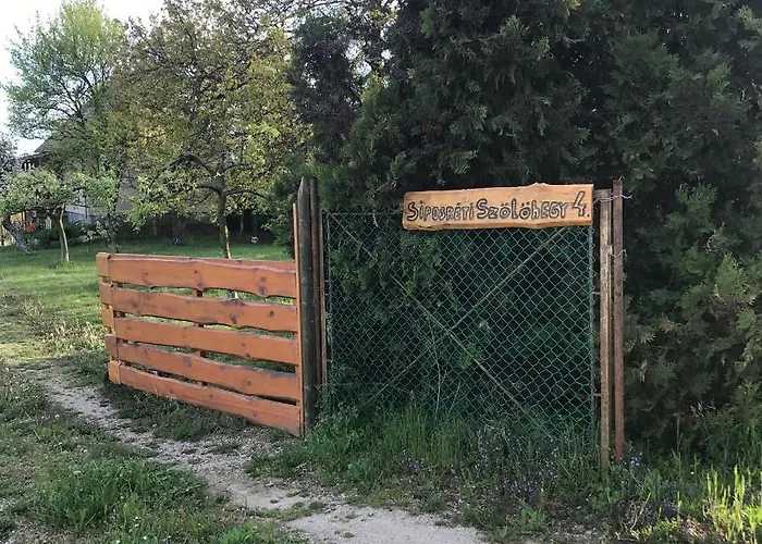 Siposreti Apartmanhaz Διαμέρισμα *